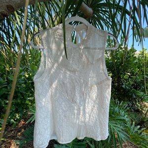 Umgee White Lacey top! Worn once.